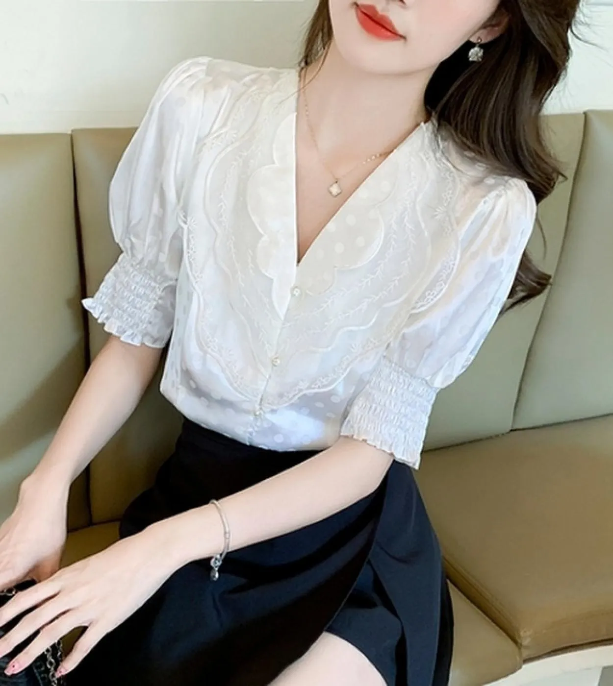Camicia in chiffon di pizzo estivo da donna con scollo a V manica a sbuffo camicetta a pois donna nuovo stile francese allentato